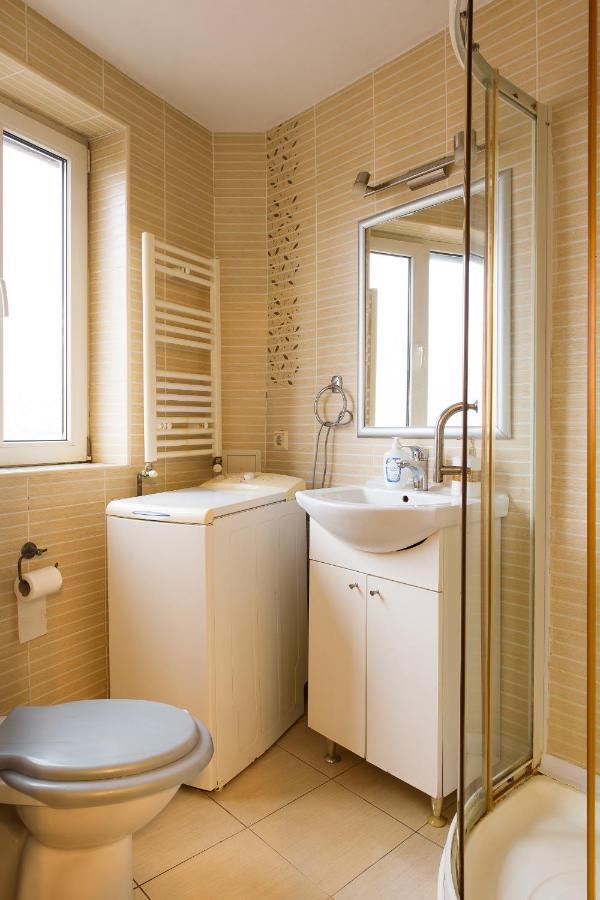 Downtown Studio Apartment Bucureşti Exterior foto